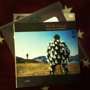 Pink Floyd vinilo plokštelė – unikalūs muzikos atradimai laukia parduotuvėse Vilniuje vinilų gerbėjams.