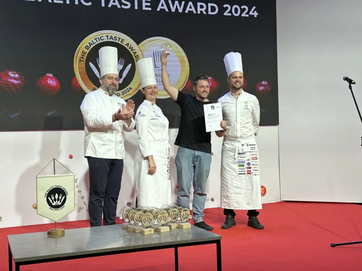 „Vilius Tamošaitis“ su apdovanojimais už Maži Mamutai produktų kokybę parodoje „Riga Food 2024“.