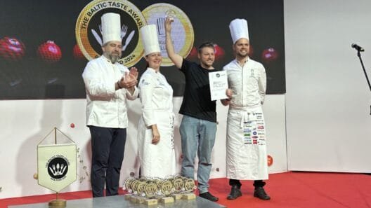 „Vilius Tamošaitis“ su apdovanojimais už Maži Mamutai produktų kokybę parodoje „Riga Food 2024“.
