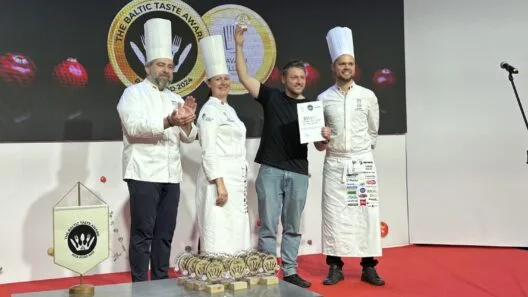 „Vilius Tamošaitis“ su apdovanojimais už Maži Mamutai produktų kokybę parodoje „Riga Food 2024“.