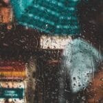 Lai matosi lietaus lašai ant lango - tai ženkloas, kad reikia ieškoti, ką veikti Vilniuje kai lyja