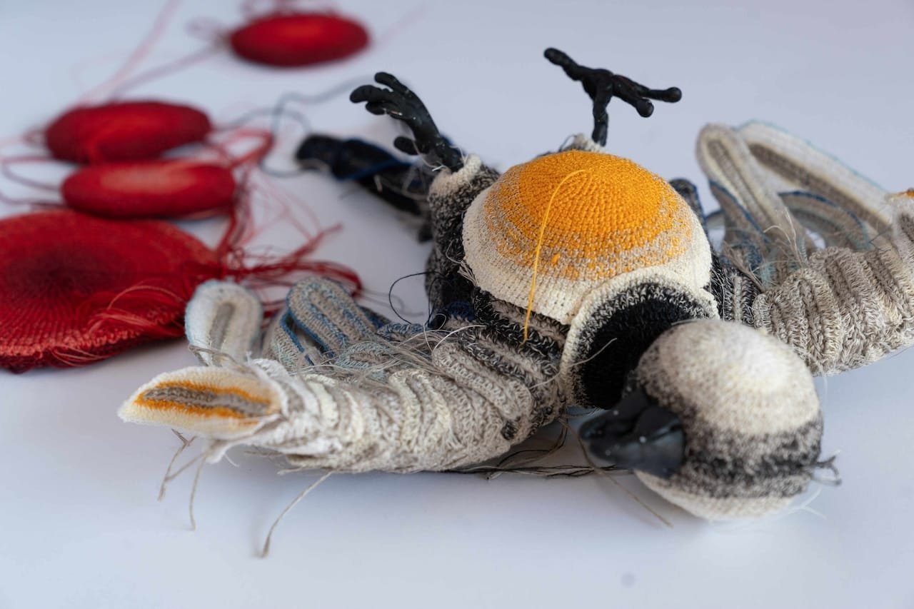 Tekstilės rezidencijos paroda Pliesiaus dvare: lino dirbiniai