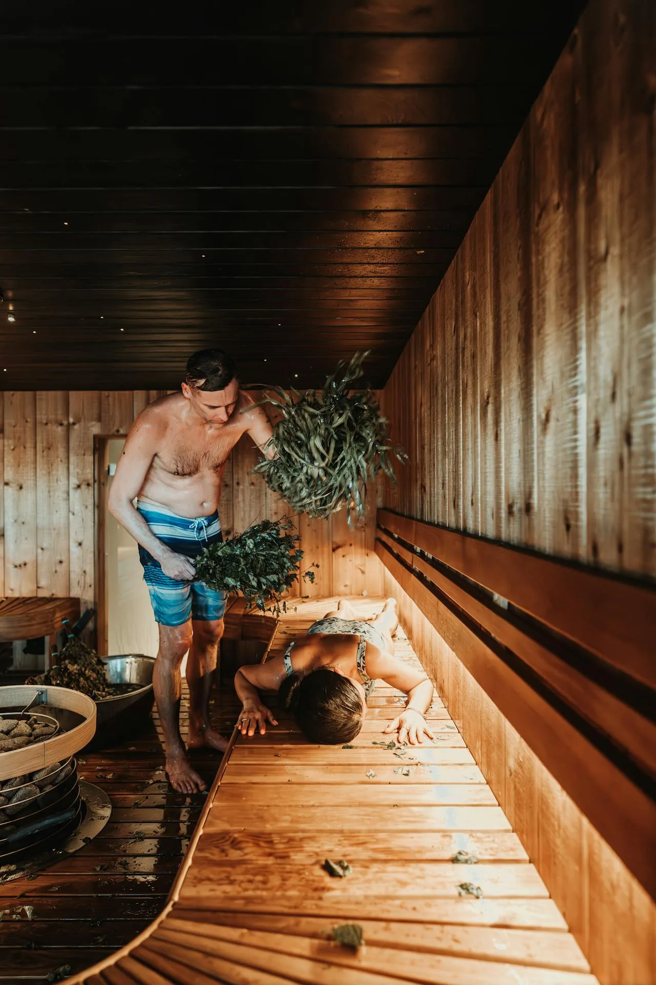 Pirties ritualai Lietuvoje – beržinės vantos ir garinė pirtis sveikatinimui.