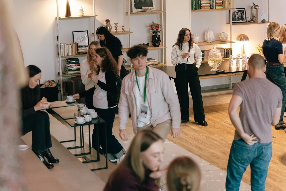 Fizinis aktyvumas pradedantiesiems – ėjimas ir judesio laisvė kasdienybėje.