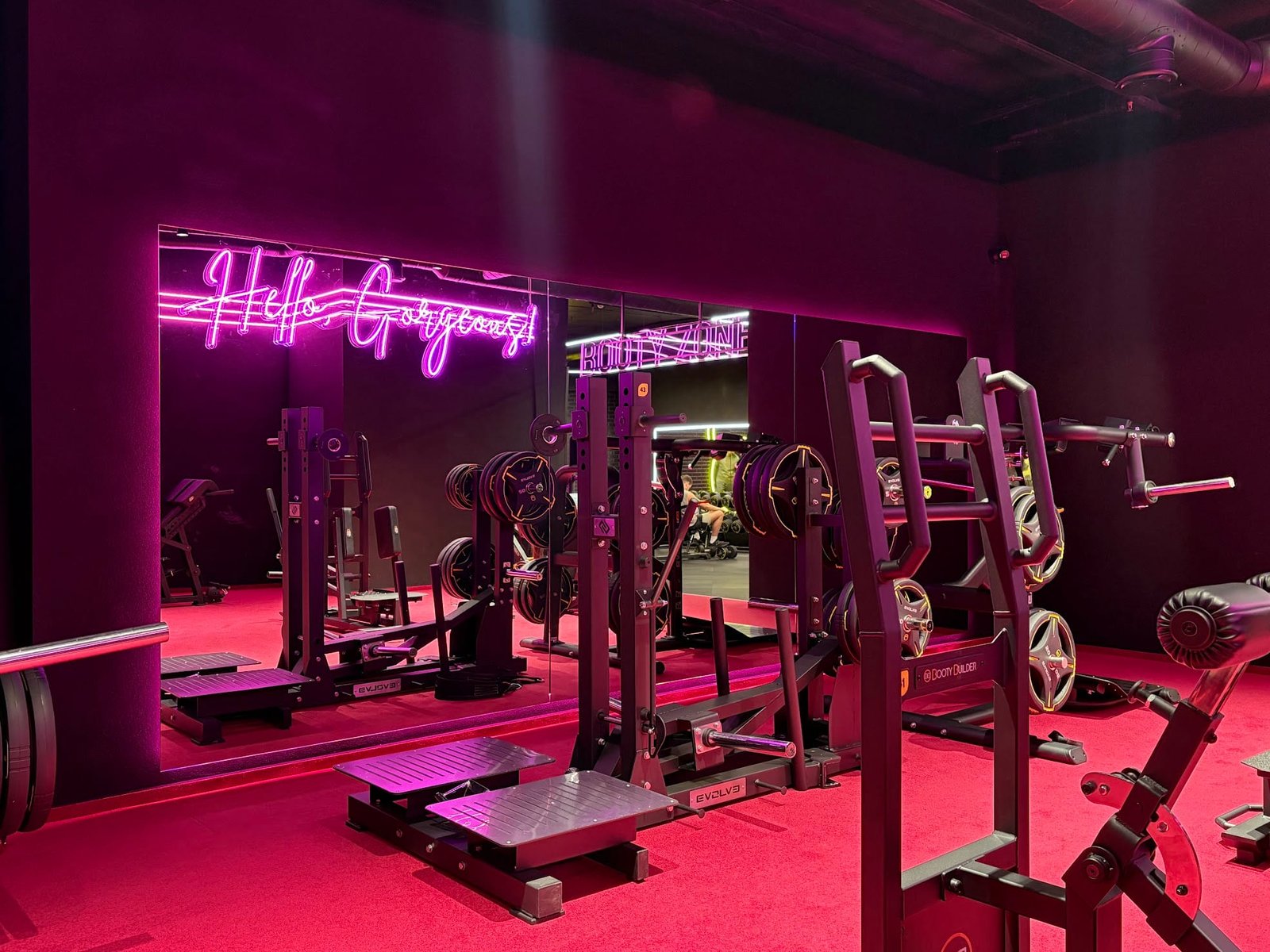 Lemon Gym sporto klubai Vilniuje siūlo modernią įrangą ir aktyvias treniruotes.