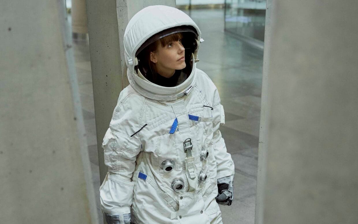 Neuroarchitektūra ir erdvės poveikis savijautai - NIEKO RIBA renginio lektorė Joanna Jurga kino teatre Daina.