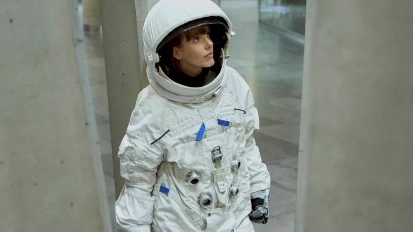 Neuroarchitektūra ir erdvės poveikis savijautai - NIEKO RIBA renginio lektorė Joanna Jurga kino teatre Daina.