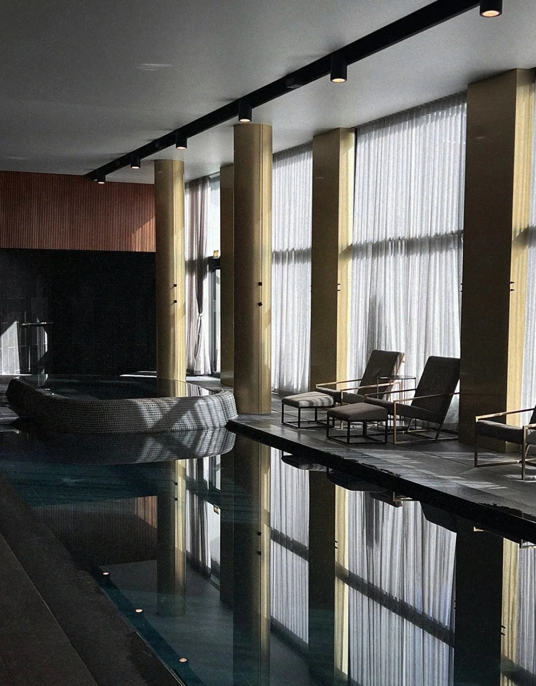 Inovatyvus poilsis su nakvyne Mana Sleep & Spa viešbutyje Druskininkuose su visą parą veikiančia baseinų zona.