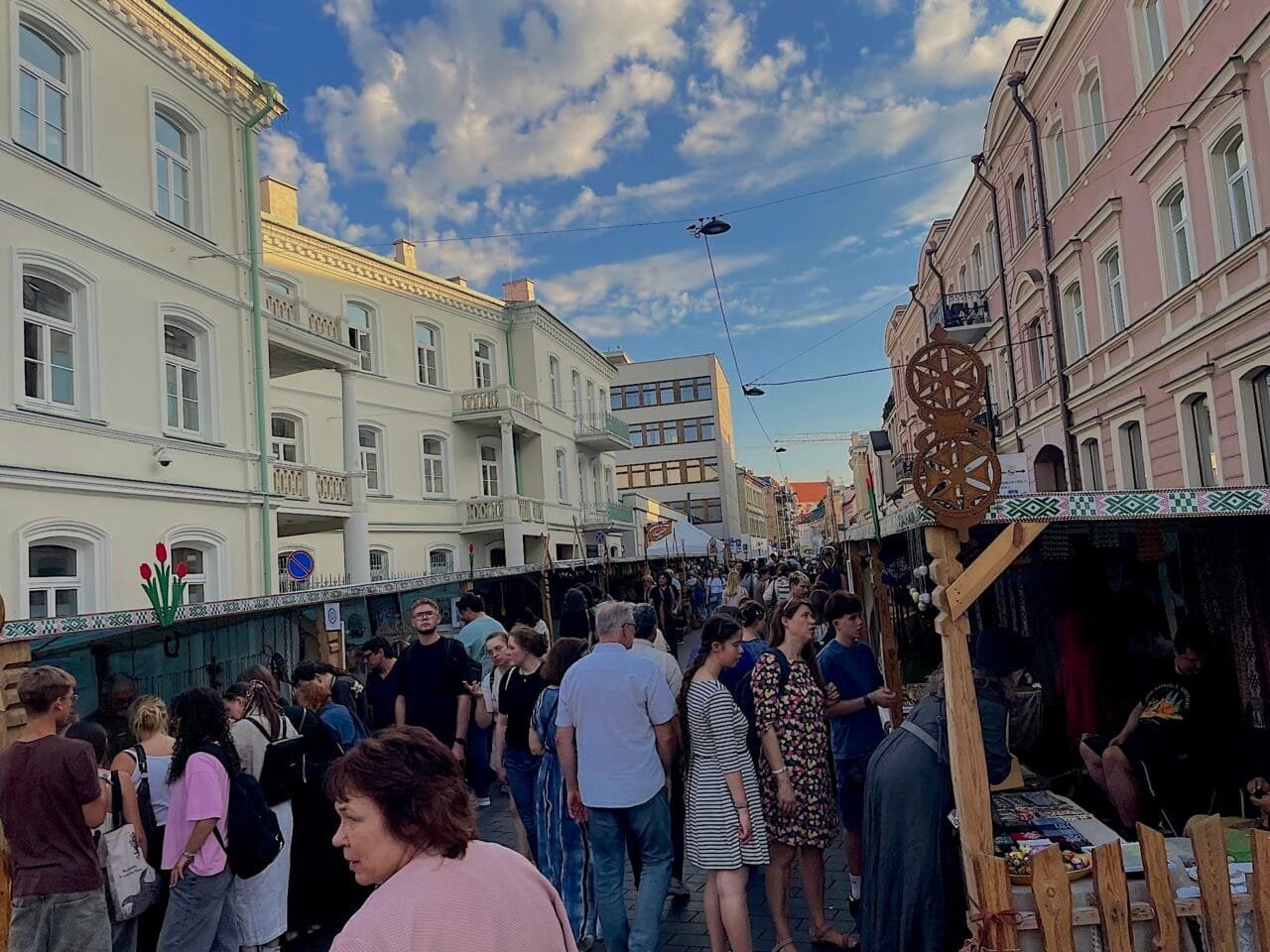 Spalvingi renginiai kovo mėnesį Lietuvoje - nuo Kaziuko mugės šurmulio iki garsių atlikėjų koncertų.