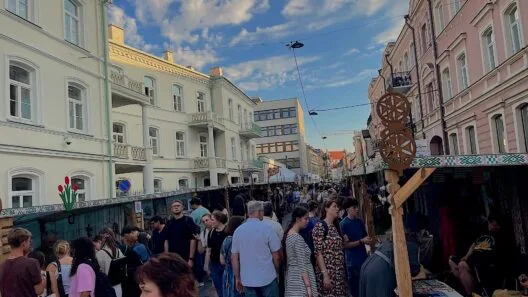 Spalvingi renginiai kovo mėnesį Lietuvoje - nuo Kaziuko mugės šurmulio iki garsių atlikėjų koncertų.