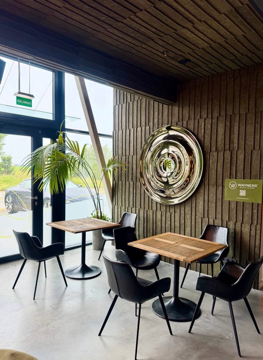 Vilnius Padel Arena Avižieniuose su profesionaliomis aikštelėmis, atitinkančiomis tarptautinius standartus.