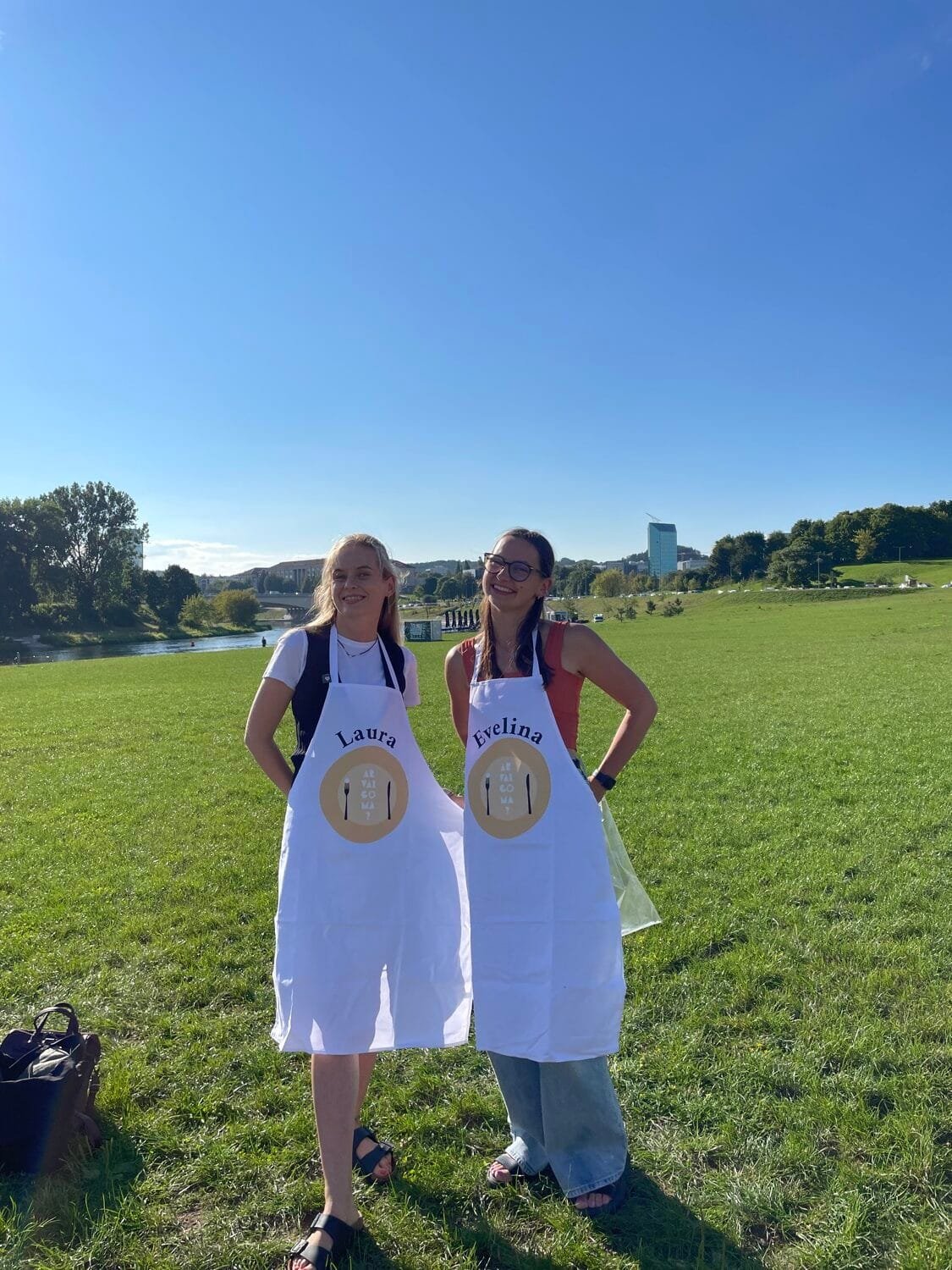 Evelina ir Laura atsako į „Blitz“ klausimus apie druską, cukrų ir mėgstamus ingredientus.