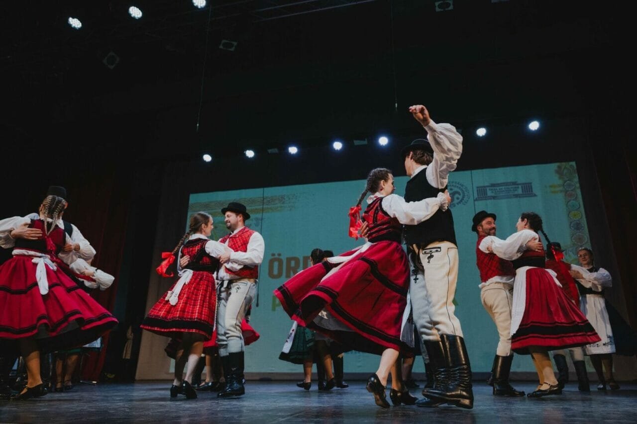 Tradicinis folkloro festivalis Skamba skamba kankliai Vilniuje suburia autentiškos muzikos atlikėjus iš visos Europos.