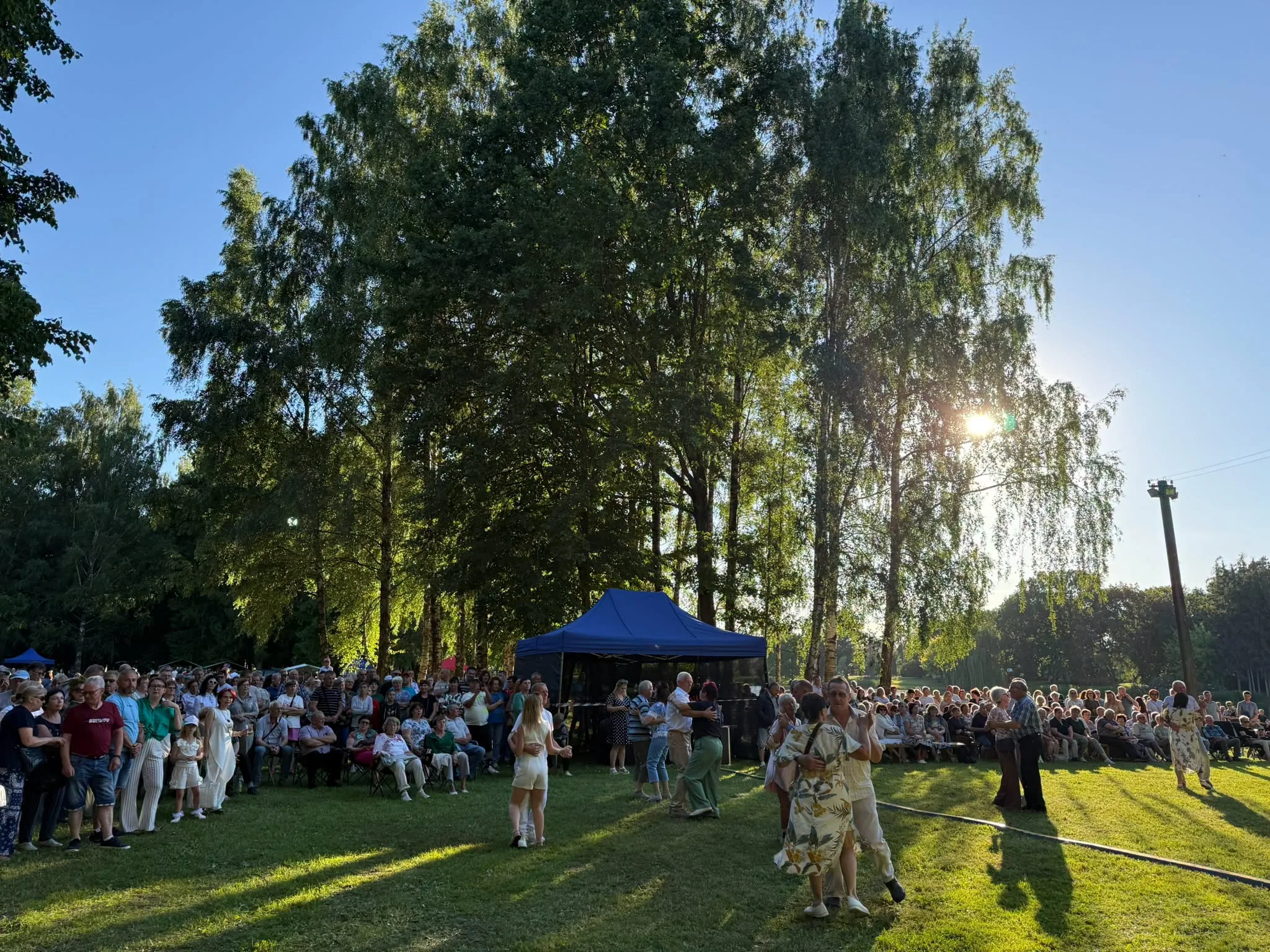 Zyplių dvaro neobarokiniai centriniai rūmai Šakių rajone su 21 hektaro ploto išpuoselėtu parku.