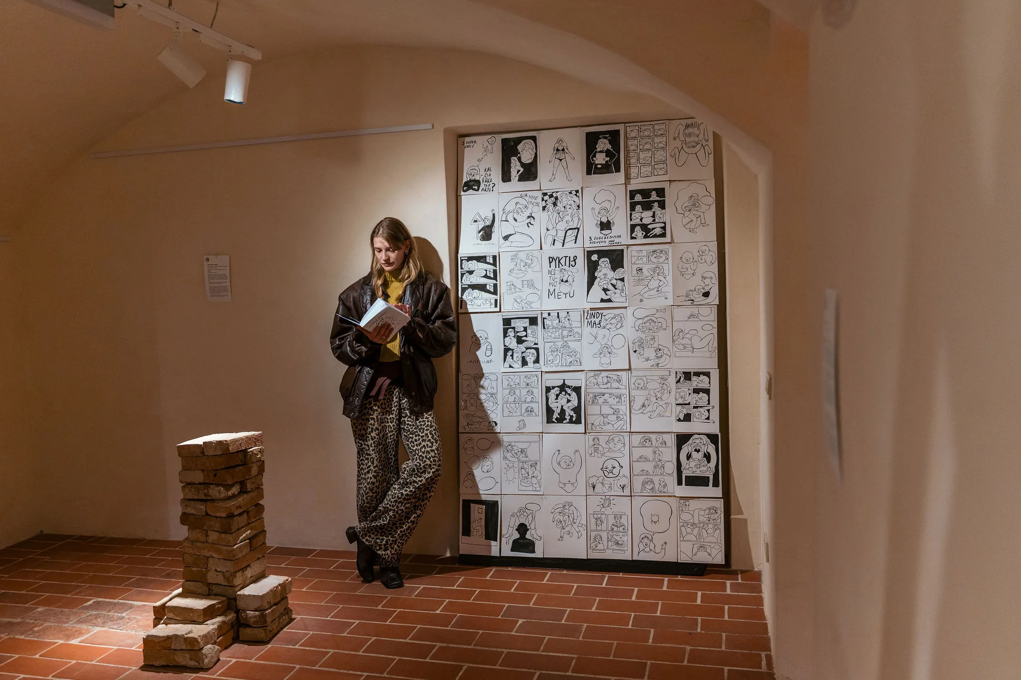 Kūrėja galerijoje.